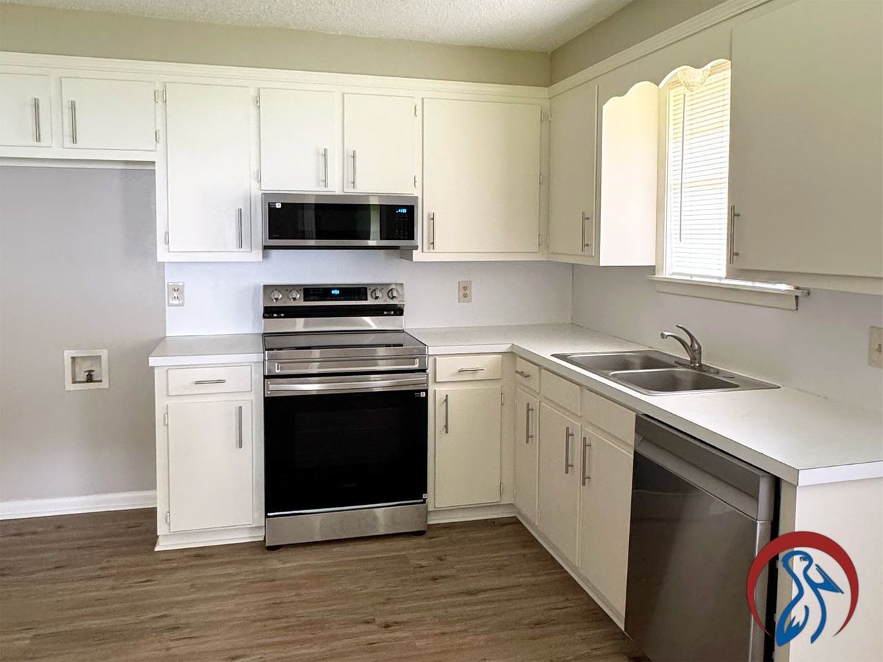 201 Music Rd - Photo 2 of 8