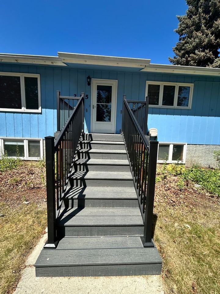 216 College St - Photo 3 of 41