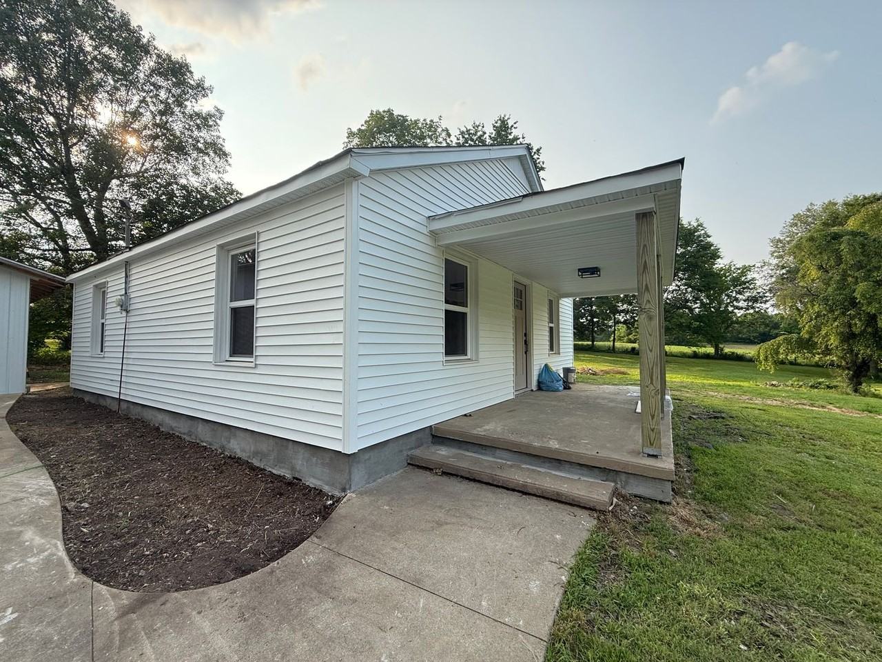 600 Boone Rd - Photo 2 of 16