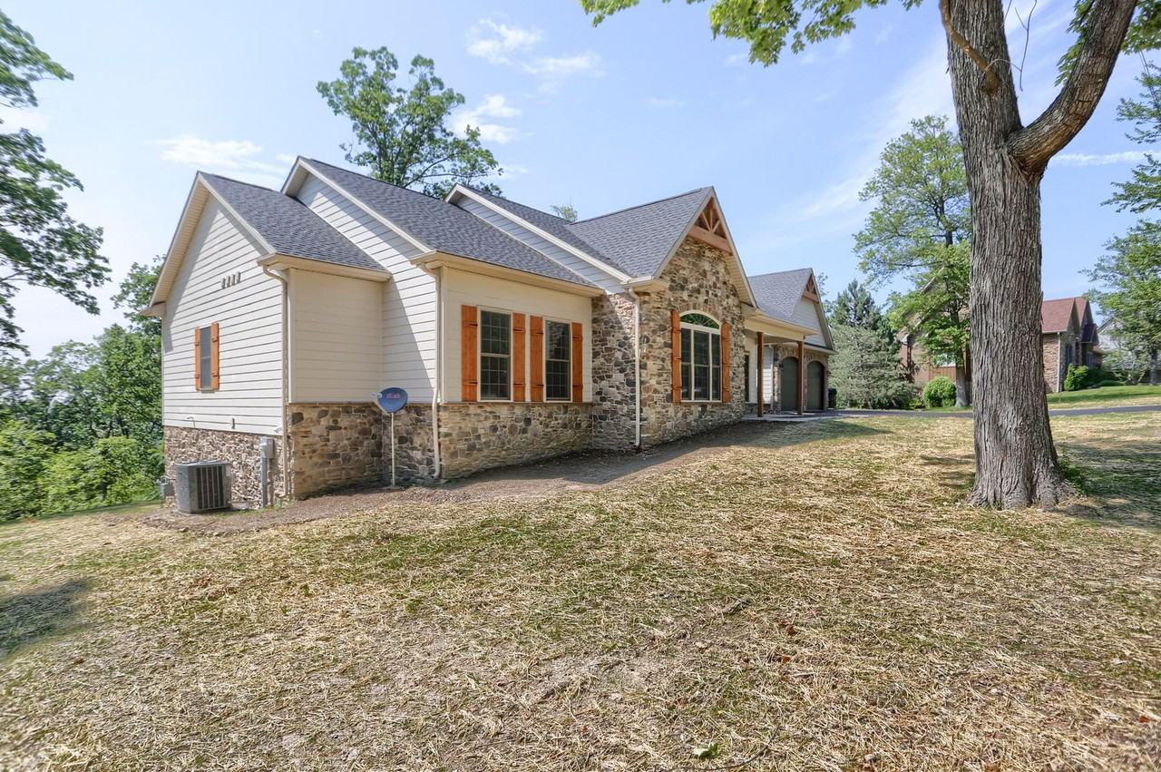 11409 Weatherstone Dr - Photo 2 of 50