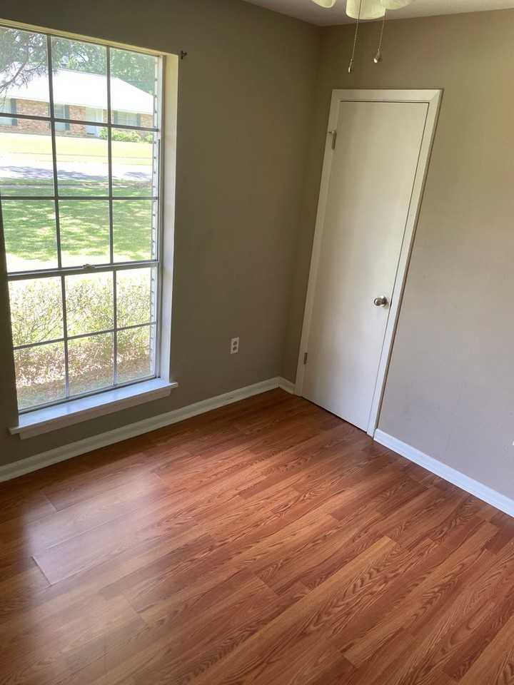 3524 Nelson St - Photo 7 of 15