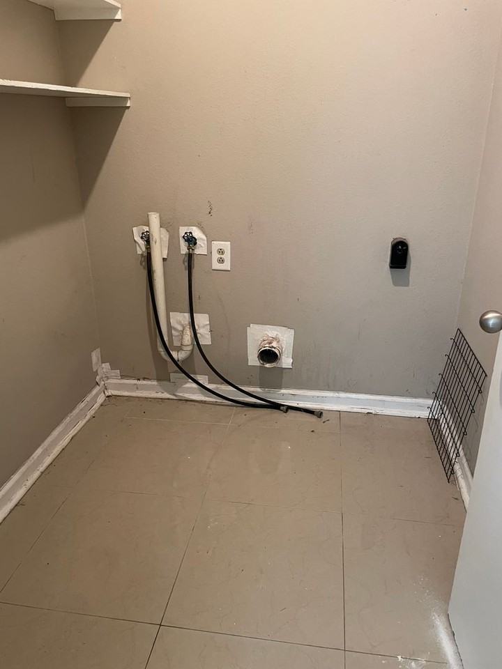 3524 Nelson St - Photo 2 of 15