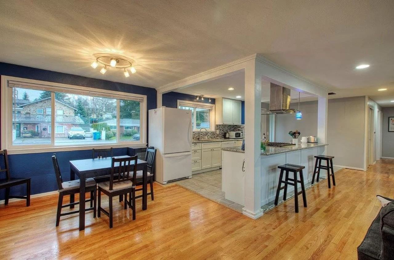 839 Kirkland Ave Ne - Photo 2 of 13