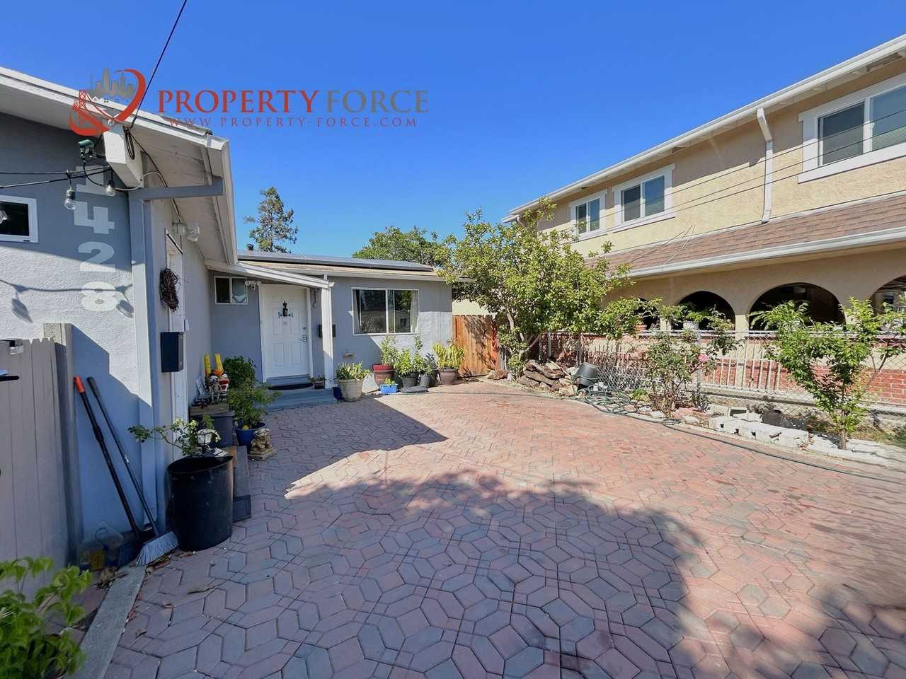 1428 Camellia Dr - Photo 3 of 22