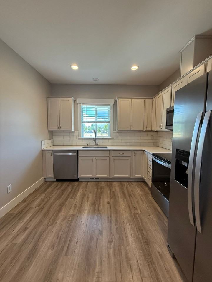 2600 Racquet Ln #4 - Photo 7 of 50