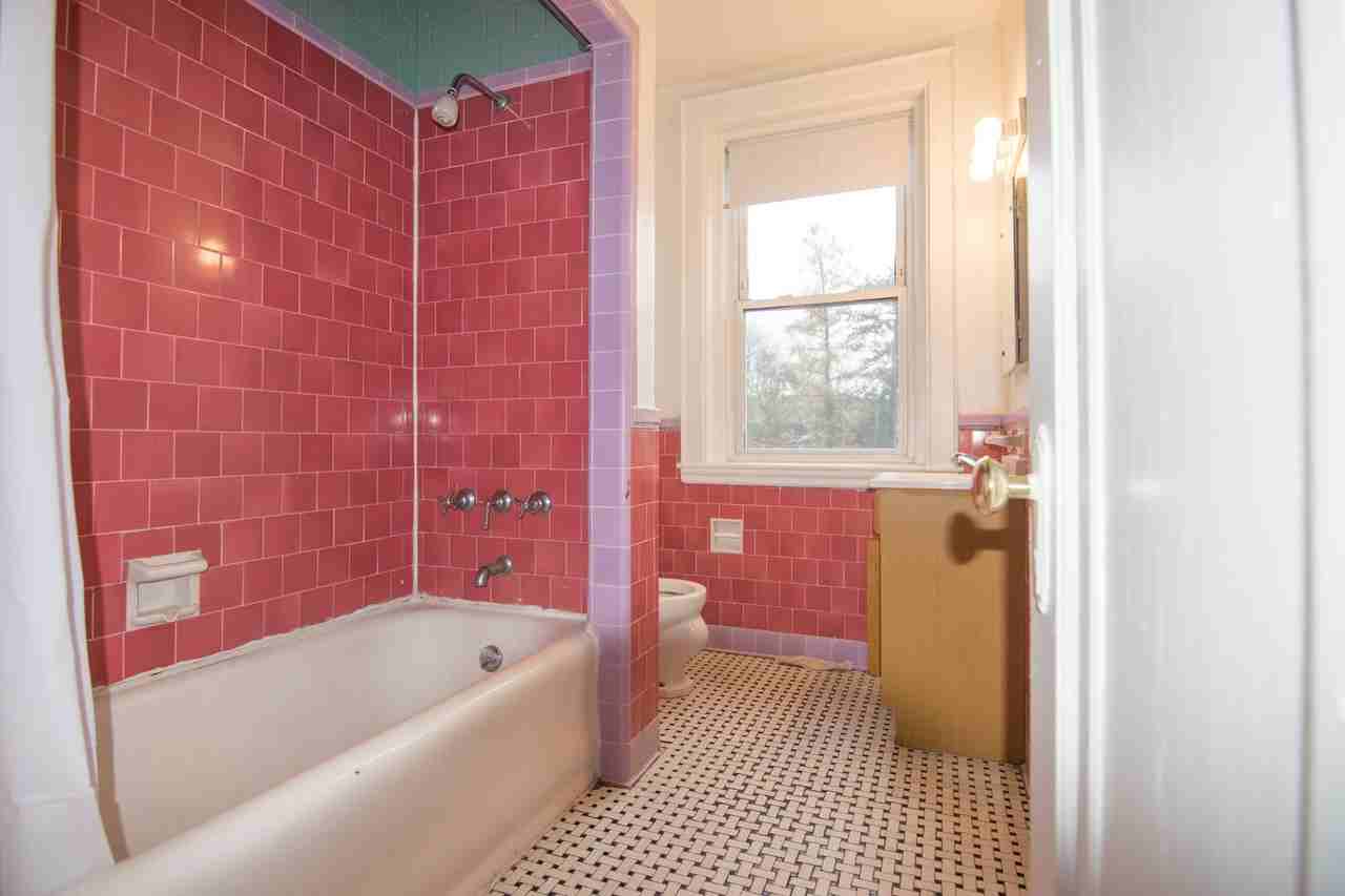 2045 Commonwealth Ave - Photo 6 of 8