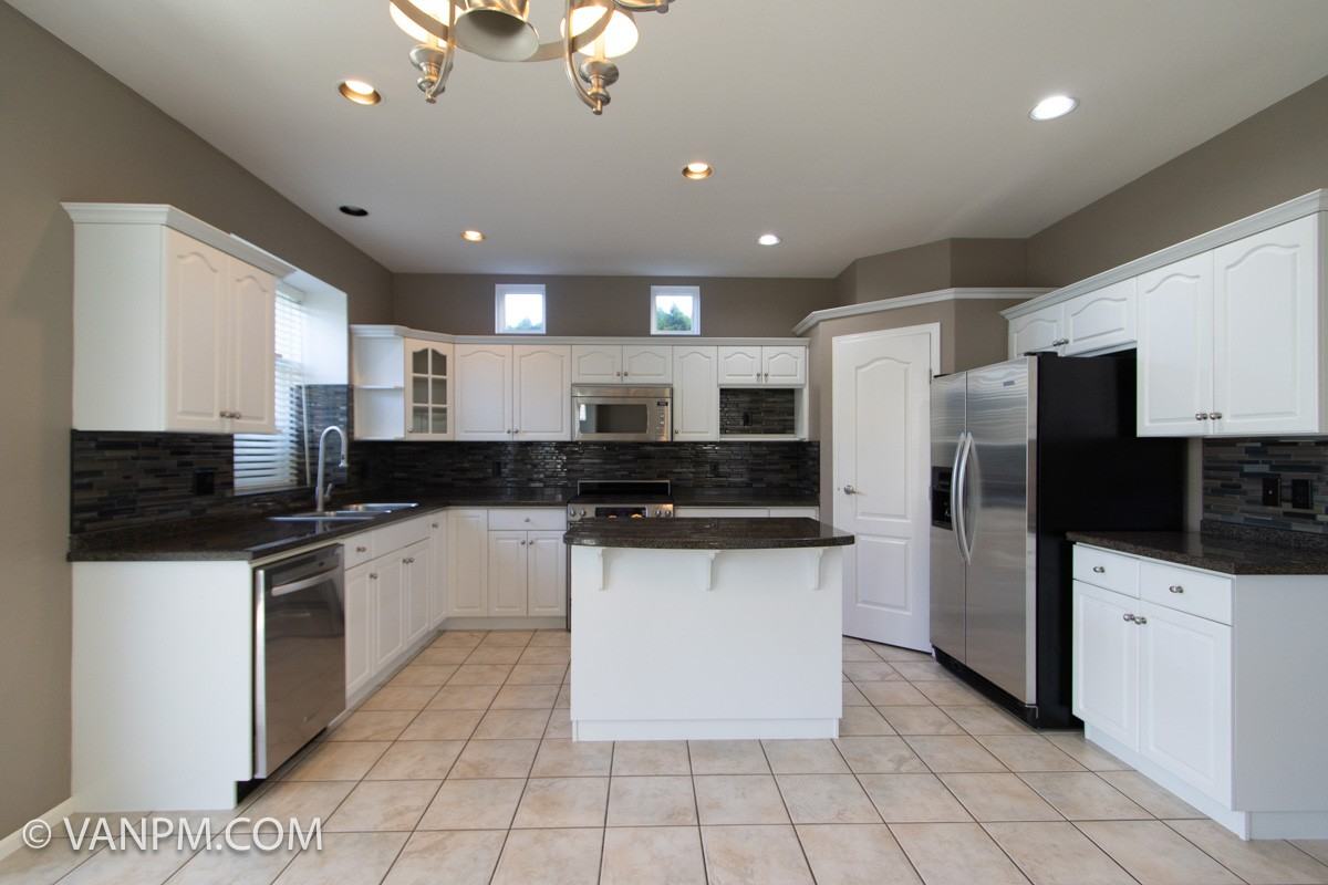 2797 Congo Crescent - Photo 3 of 31