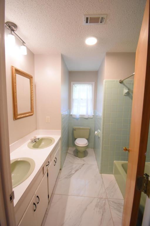 4099 Shenandoah Dr Sw - Photo 4 of 37
