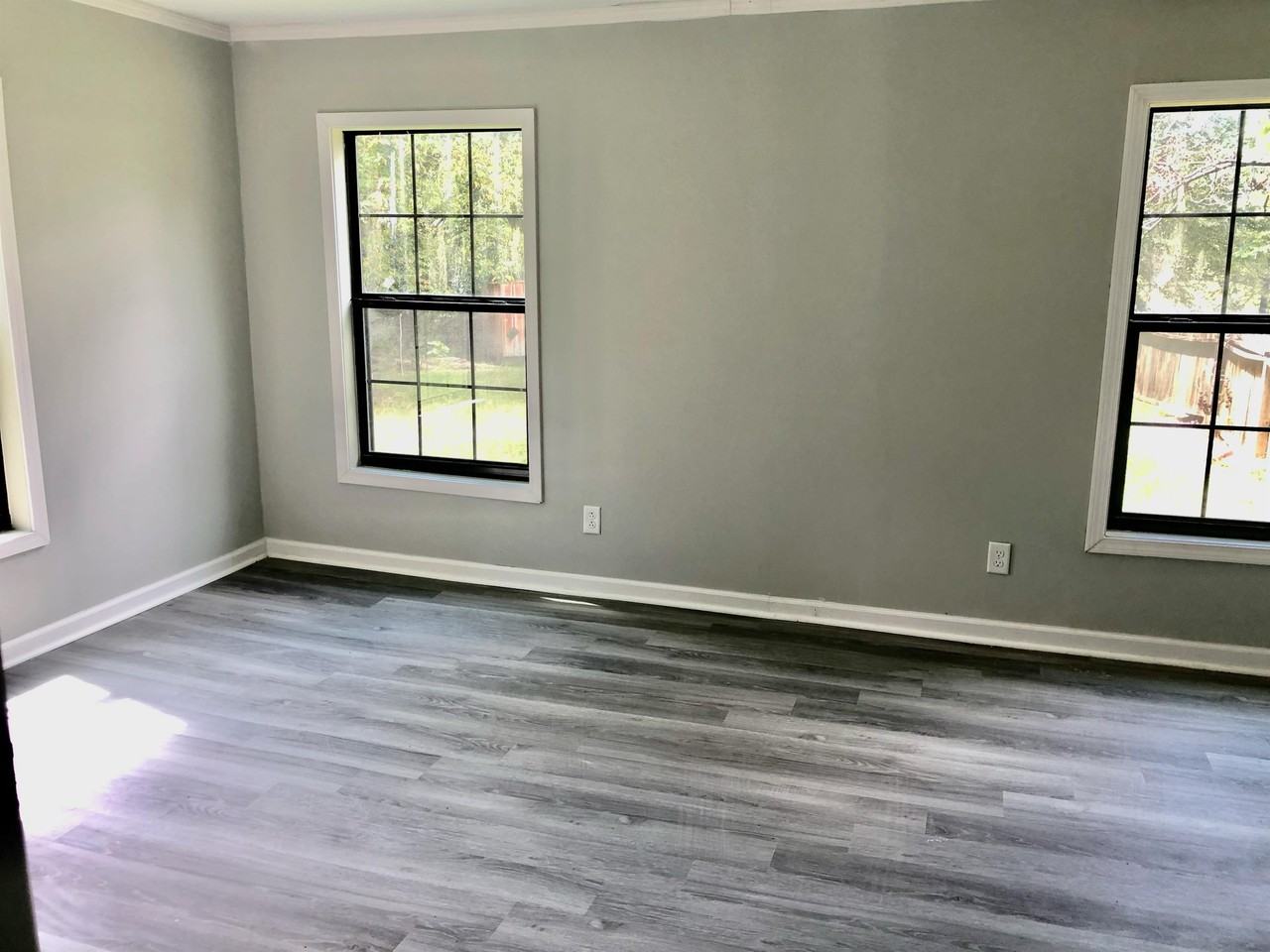 115 Dr - Photo 2 of 20