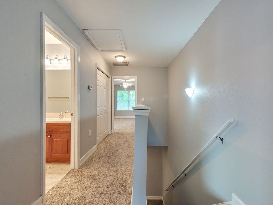 1505 Crescent Hill Dr #1 - Photo 3 of 10