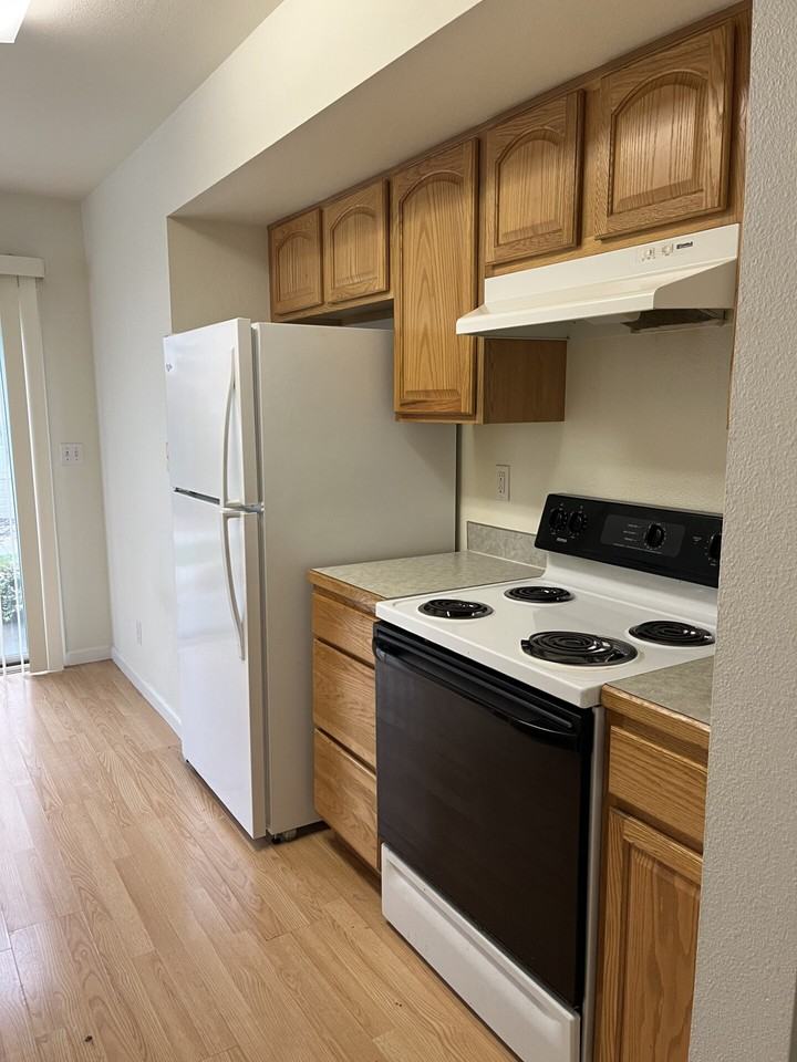 579 W Idaho Ave #579 - Photo 3 of 12