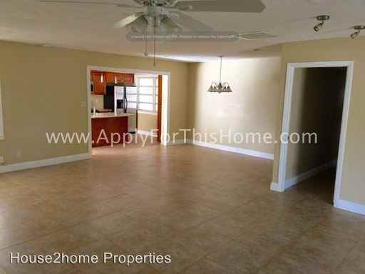 3944 E Eden Roc Cir - Photo 2 of 24