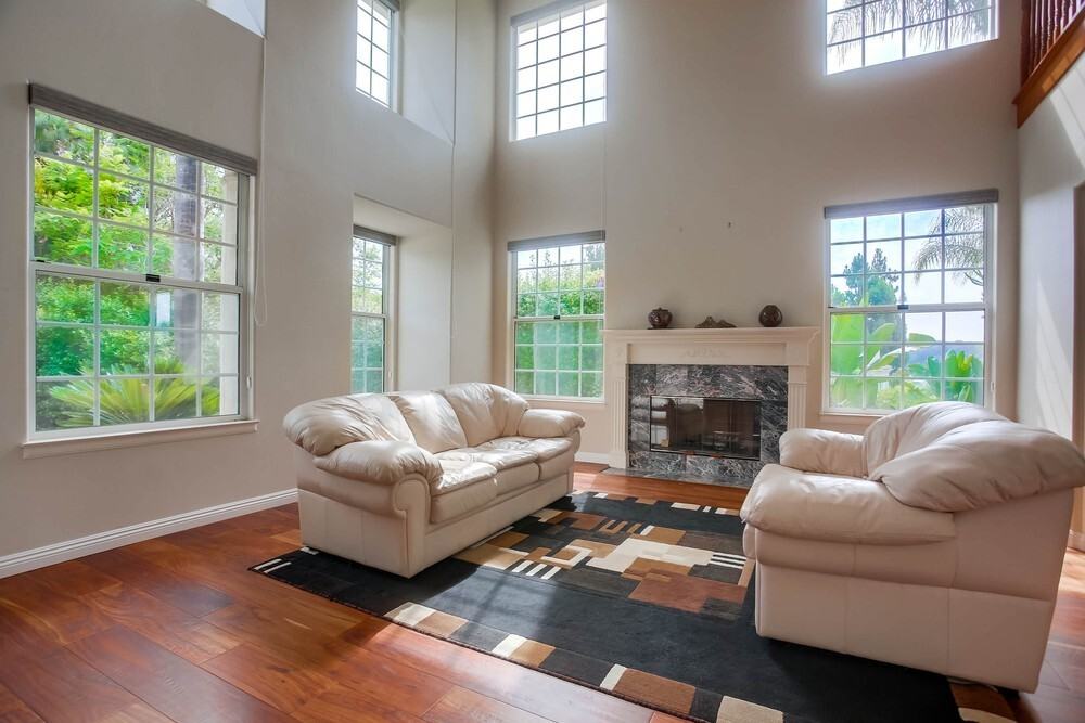 Rosemont Ln - Photo 2 of 17