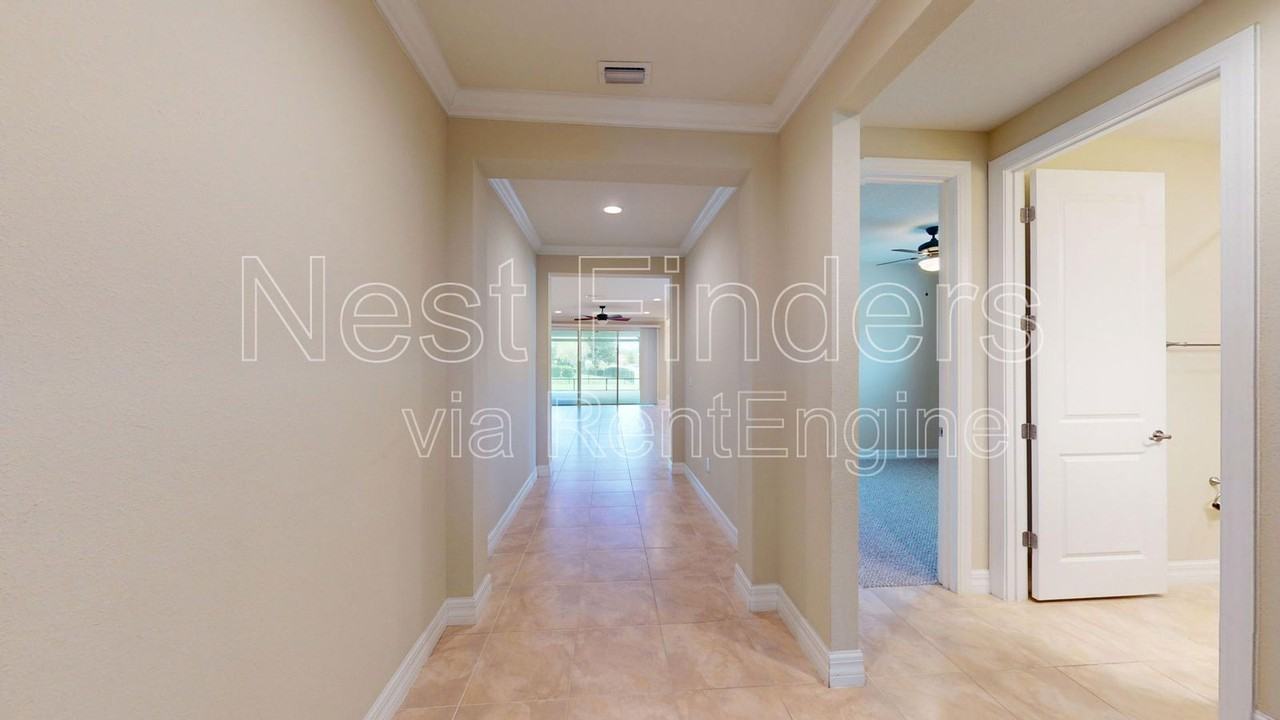 29 Lakefront Ln - Photo 4 of 32