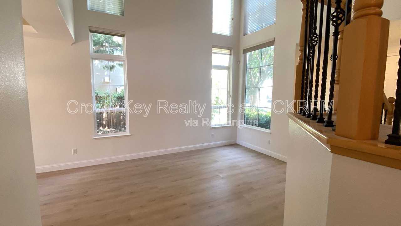 673 Nacomis Ct - Photo 7 of 43