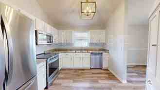 477 Shamrock Ave S - Photo 1 of 1