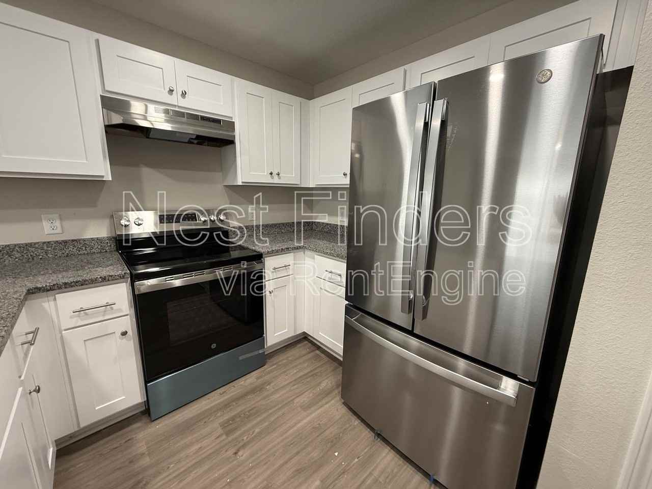 11454 Oakfield Ct #102 - Photo 5 of 21