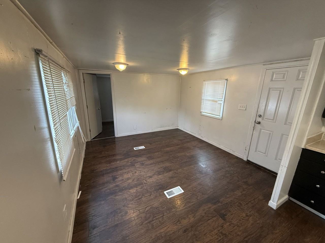 1303 N College Ave #16 - Photo 4 of 11