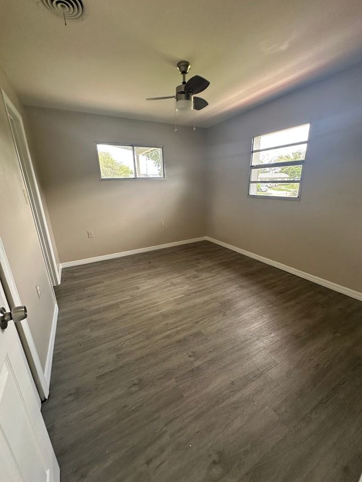 1202 Prairie Ln - Photo 5 of 7