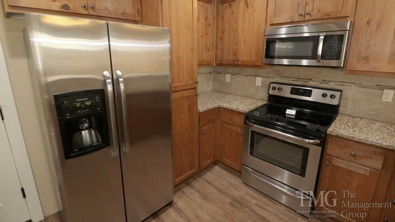 Covington Manor I - Photo 5 of 10