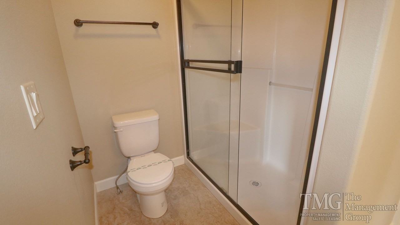 Covington Manor I - Photo 3 of 10