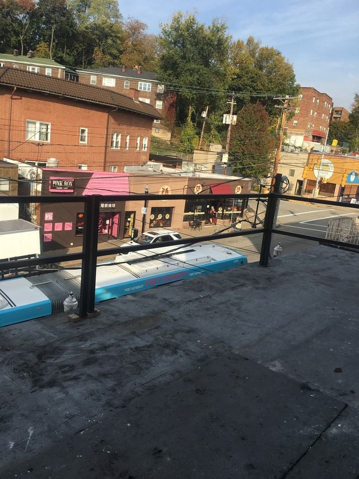 *** Squirrel Hill Gem * Huge Apartment * On Murray Avenue * Spacious * Renovated * Pet Friendly * Available Now *** - Photo 7 of 25