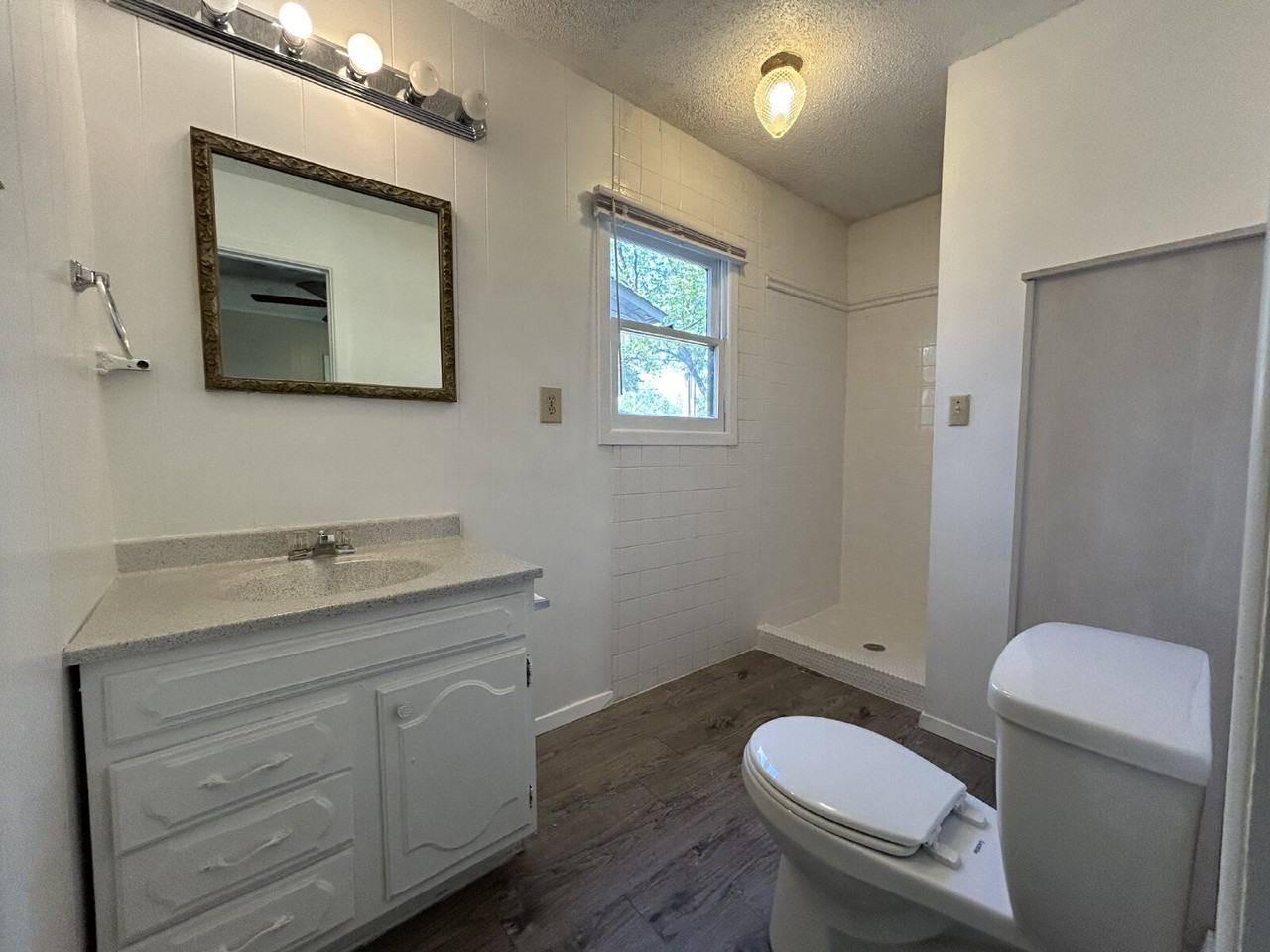 3004 30th St - Photo 7 of 15