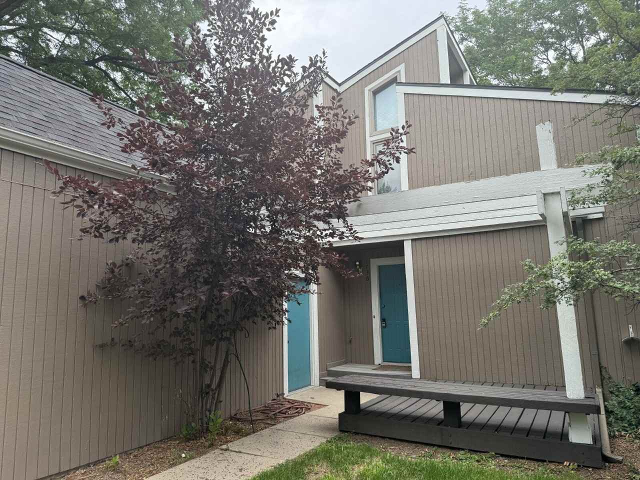 1736 Yucca Ct - Photo 3 of 28