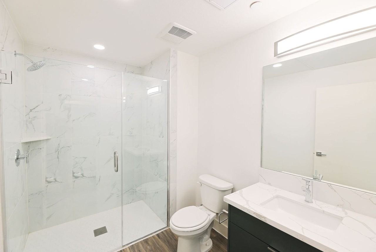 4000 Mont Clair Apartments - Photo 7 of 8