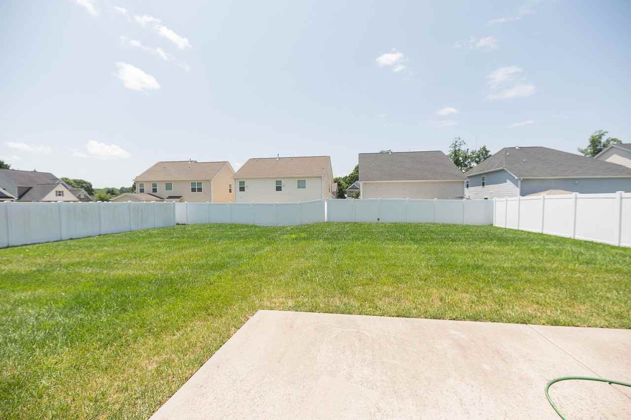 5773 Highland Grove Dr - Photo 4 of 41