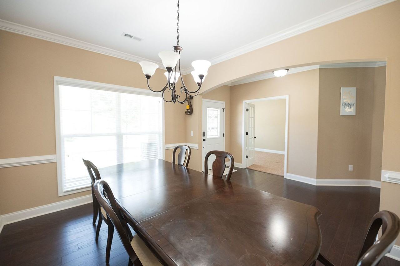 5773 Highland Grove Dr - Photo 7 of 41