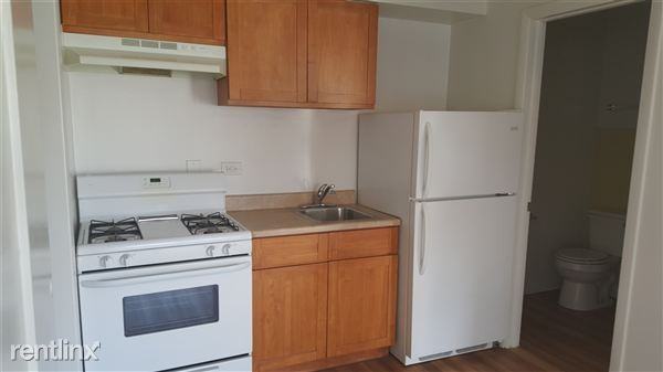 Blue Station Apartments - Photo 3 of 4