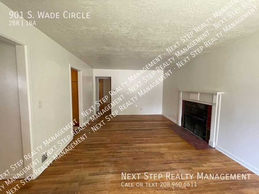 901 S Wade Cir - Photo 2 of 13