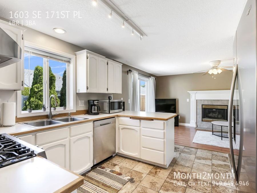 1603 Se 171st Pl - Photo 7 of 27