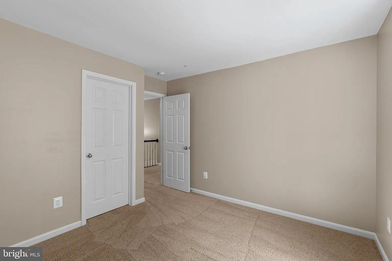 920 Saint Martins Loop #NA - Photo 4 of 39