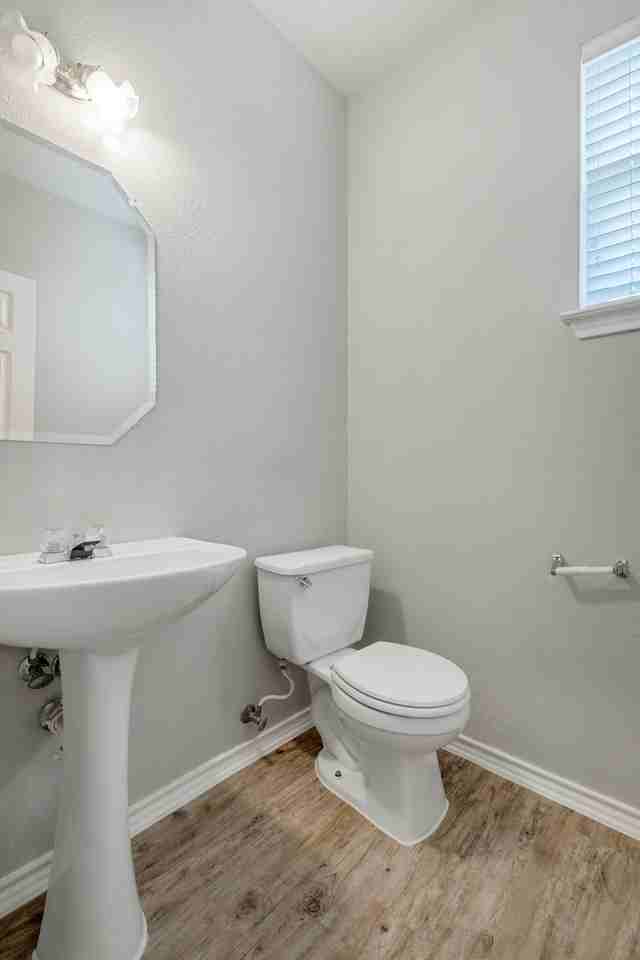 4229 Kingsburg Dr - Photo 6 of 39