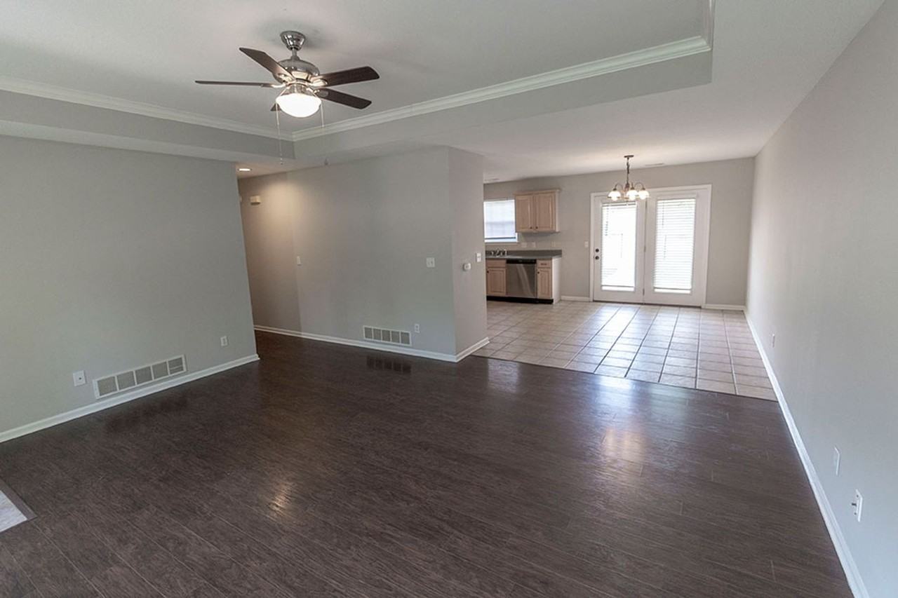 1871 Field St - Photo 4 of 33