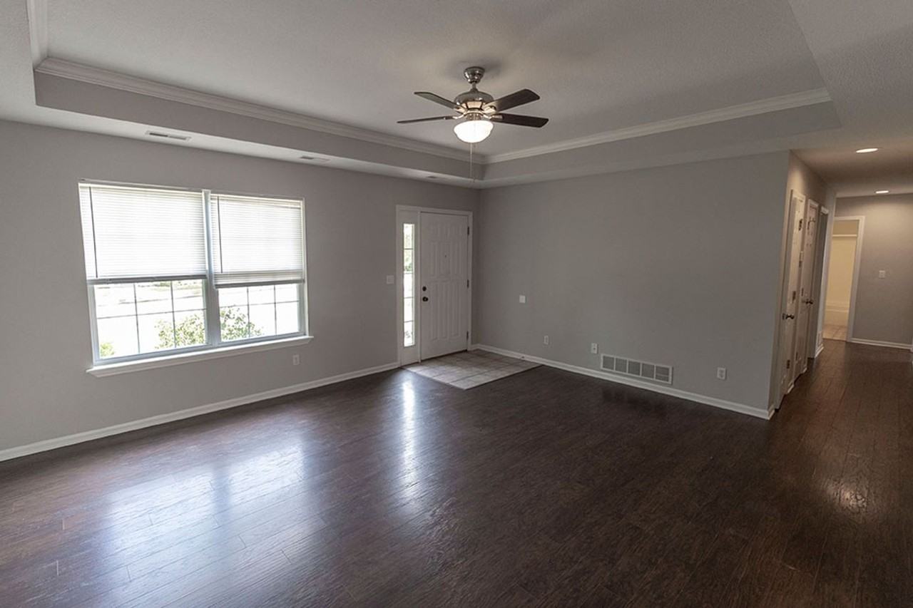 1871 Field St - Photo 5 of 33