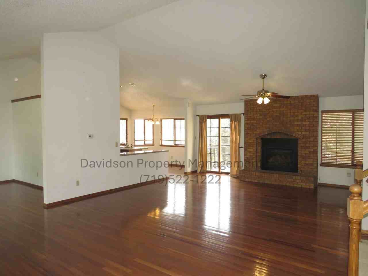 935 Popes Valley Dr - Photo 2 of 20