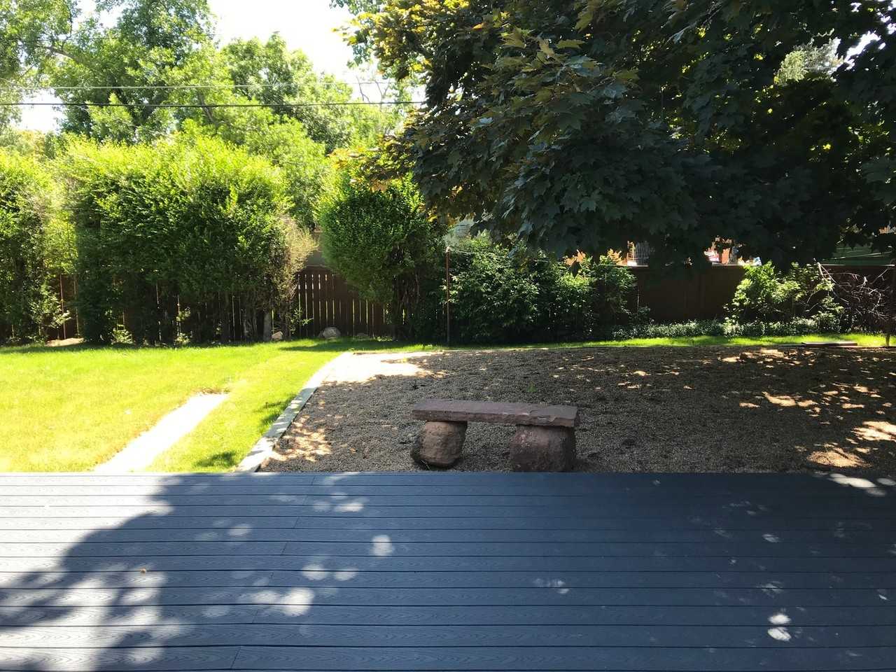 620 S 42nd St - Photo 3 of 28