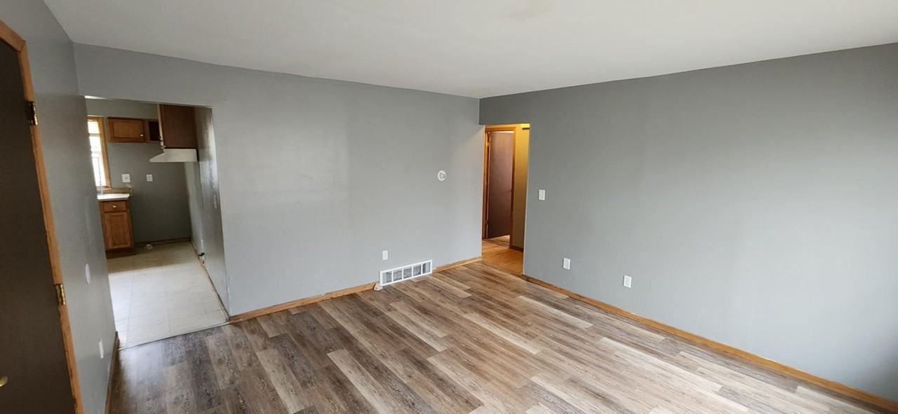 8109-8111 W Villard Ave. (Duplex) - Photo 5 of 5