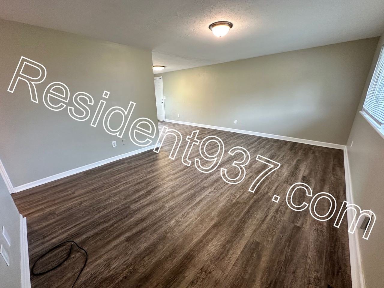 5826 Hinckley Ct - Photo 2 of 21