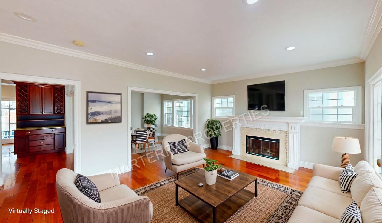 877 S Bronson Ave - Photo 2 of 29