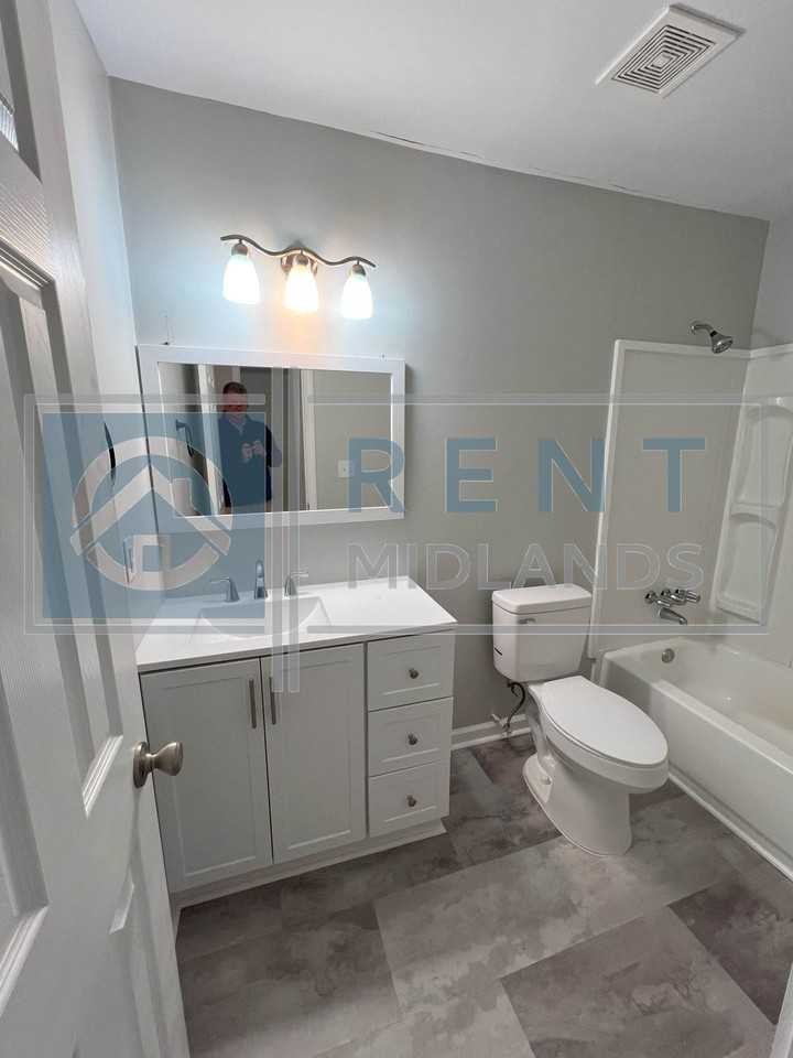 1114 Dothan Rd #A - Photo 4 of 29