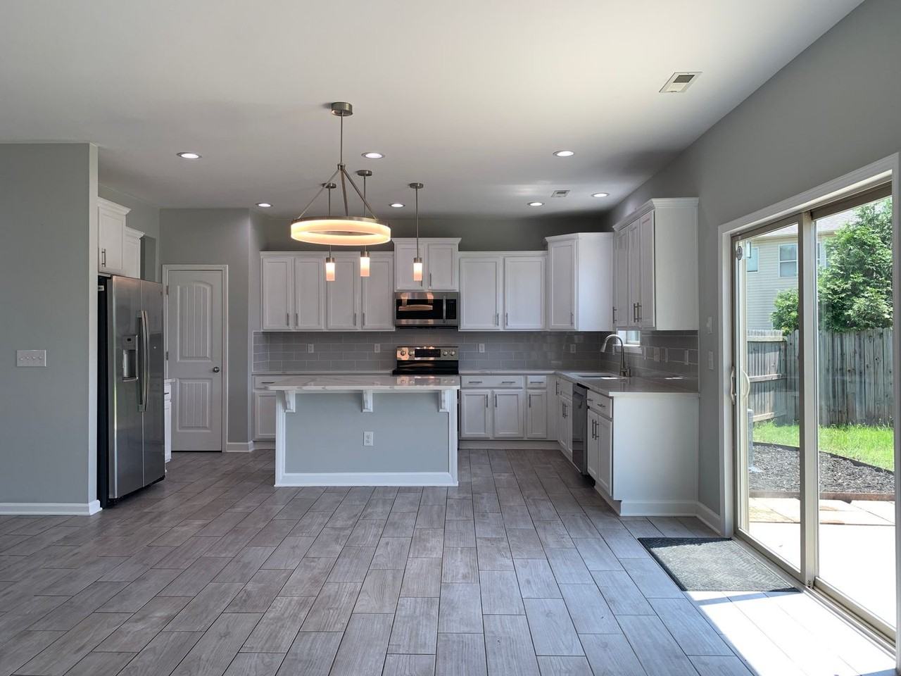 76 Beacon Way - Photo 3 of 42