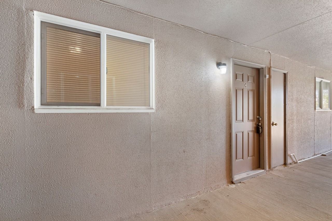 667 E Clarion Dr #C - Photo 3 of 15