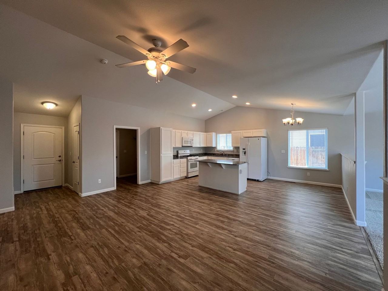 1310 Shadow Ln - Photo 2 of 32