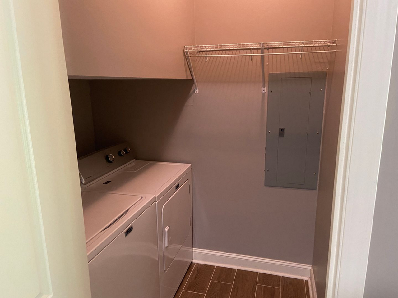 403 Shady Park Cv - Photo 5 of 10
