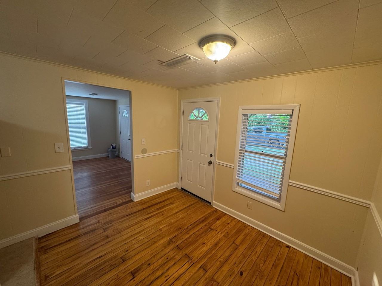 10 Olive St - Photo 7 of 30