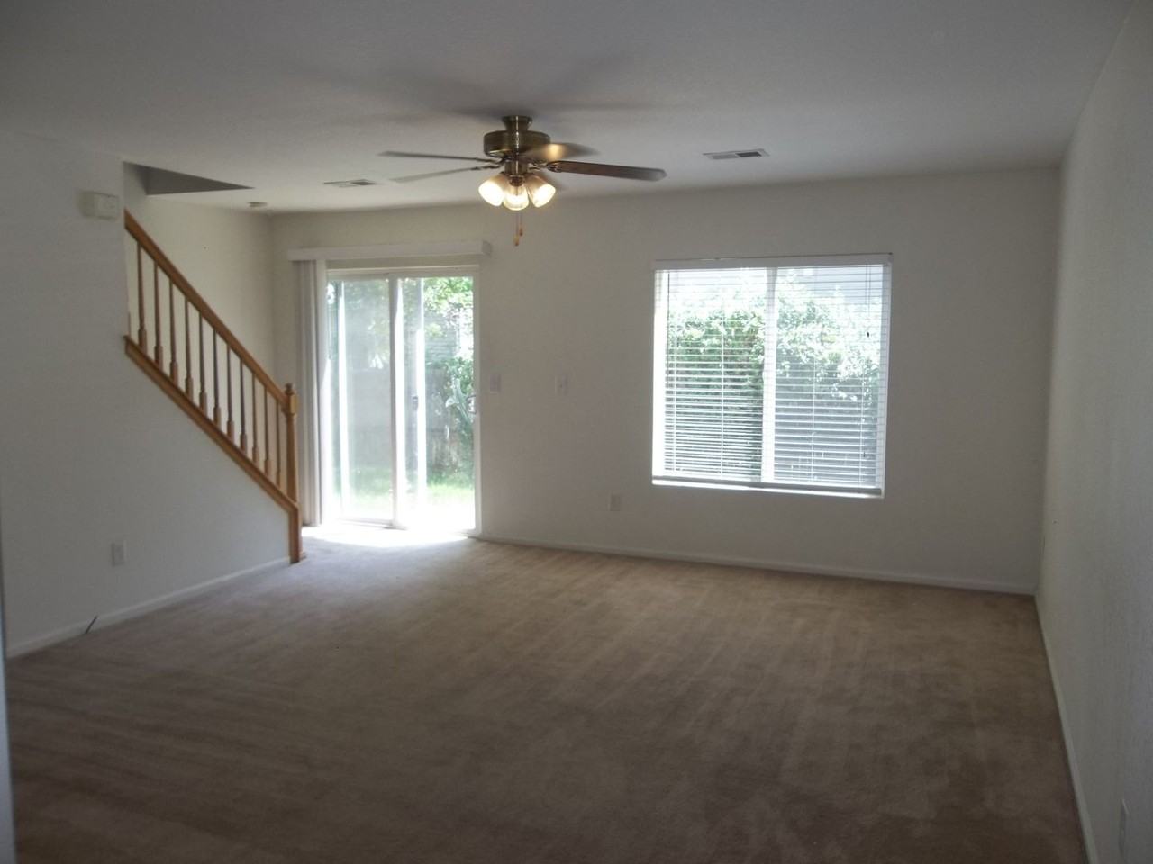 3414 Warren Farm Dr - Photo 2 of 11